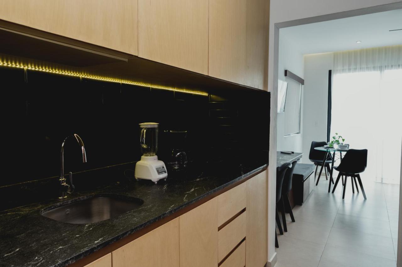 Phantom Suites Плая дел Кармен Екстериор снимка